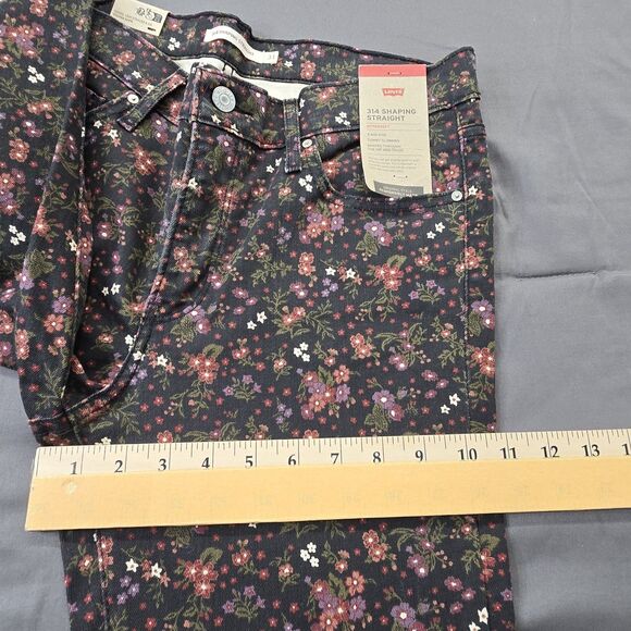 Levi's 314 Flowered Shaping Straight Jeans Size 31x30 Women's Mid Rise - Picture 8 of 16